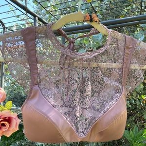 Victoria’s Secret Bra-let